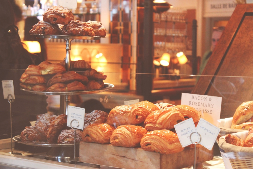 Bakery counter