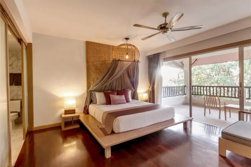 Honeymoon Chalet — Forest View